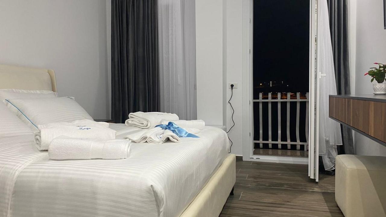 Bujtina Xhabakja Hotel Belsh Luaran gambar