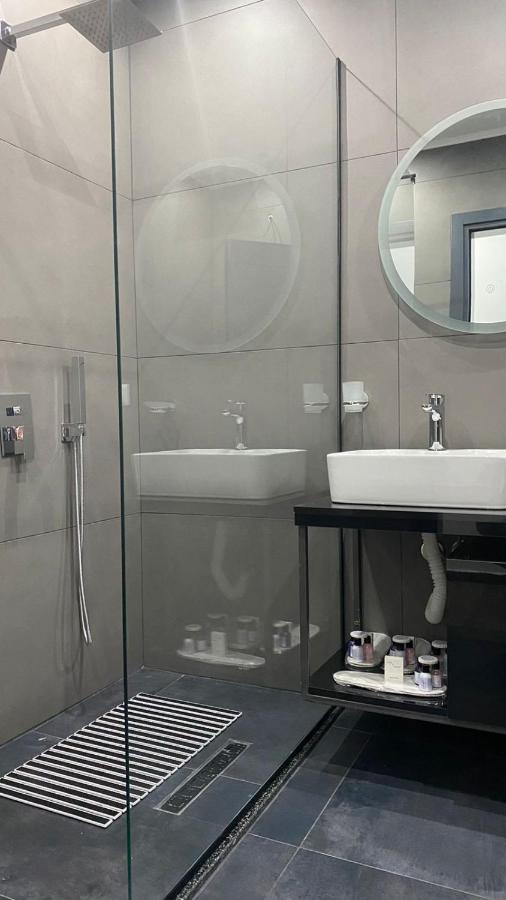 Bujtina Xhabakja Hotel Belsh Luaran gambar